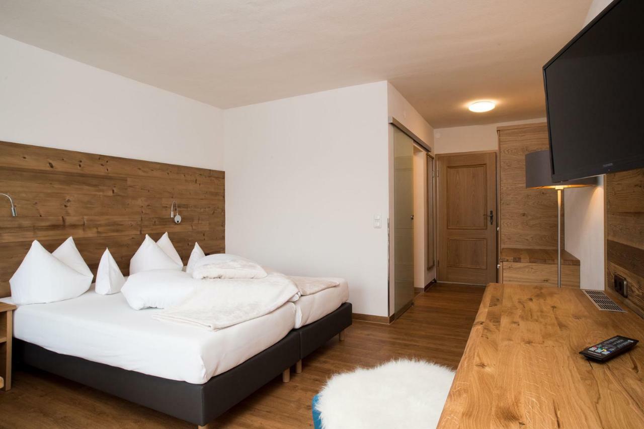 Gaestehaus Wildbach Mittelberg Ngoại thất bức ảnh